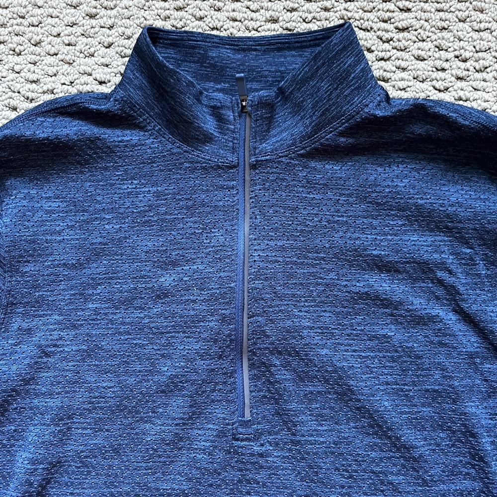 lululemon Men’s Navy Metal Vent Tech Half Zip - Size M